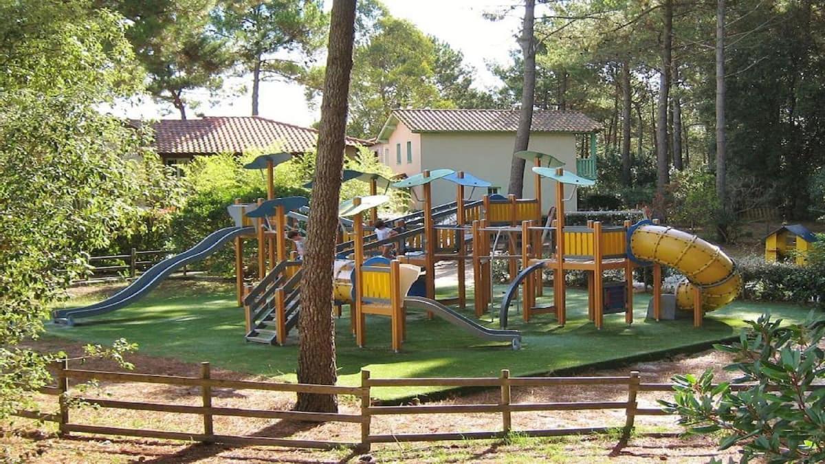 Maison Sur Golf Avec Piscine Chauffee A Lacanau Ocean Luaran gambar